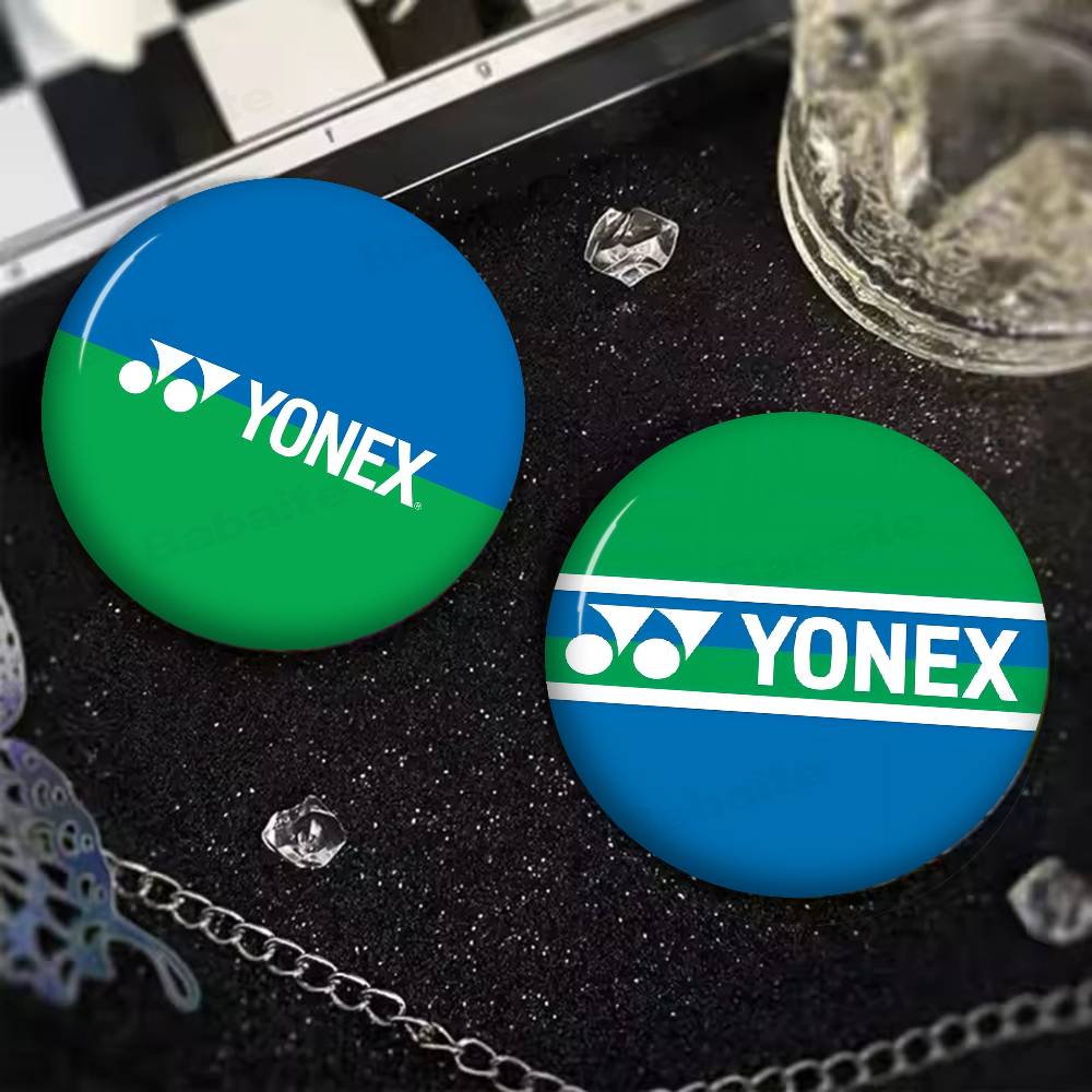 ファッションバドミントン Y-Yonex 写真ブローチ クリ - Badminton Photo のレビューと価格